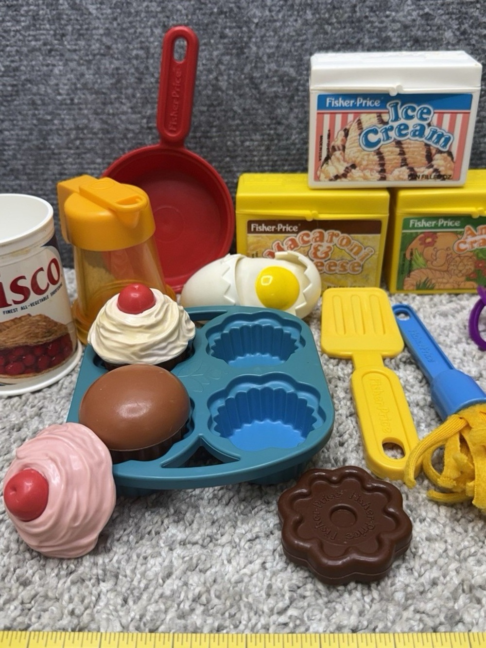 Vintage Fisher Price Play Food Set HUGE LOT - Picture 3 of 16